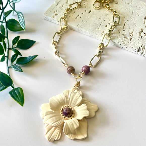 Ivory Bloom Necklace